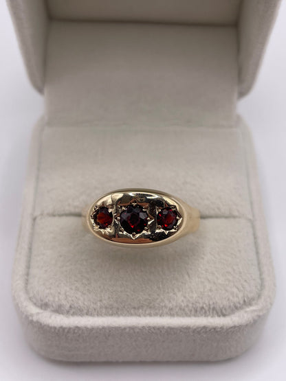9ct gold garnet gypsy ring
