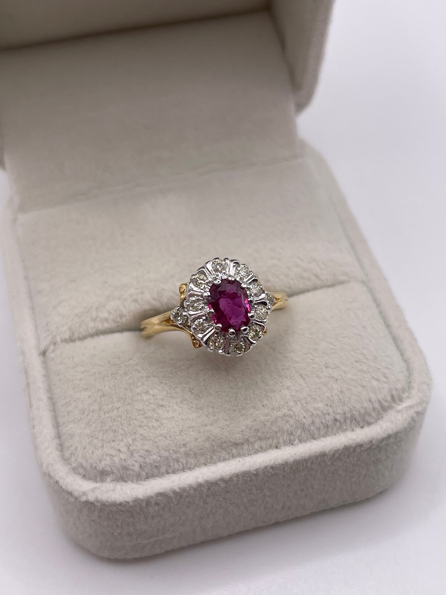 18ct gold ruby and diamond ring