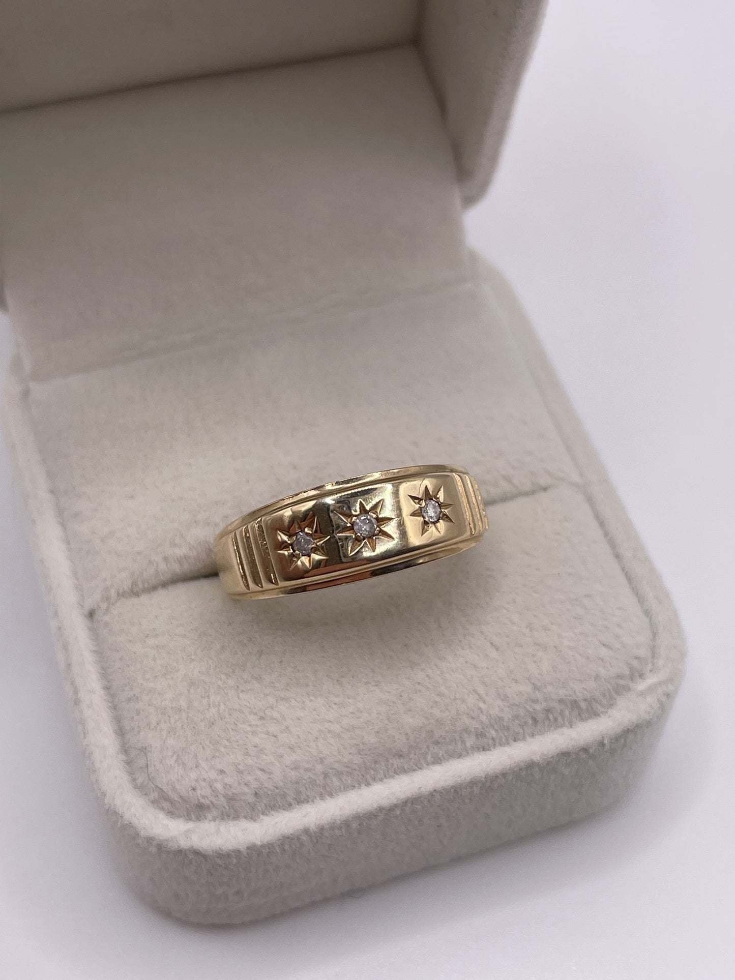9ct gold diamond gypsy ring