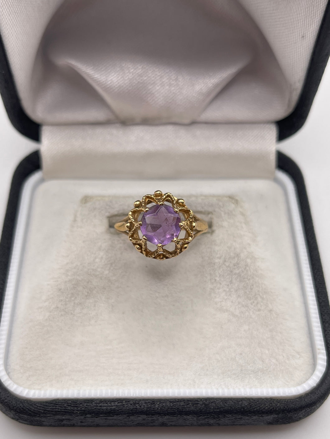 9ct gold amethyst ring