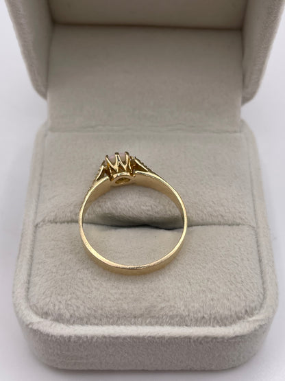 9ct gold opal ring