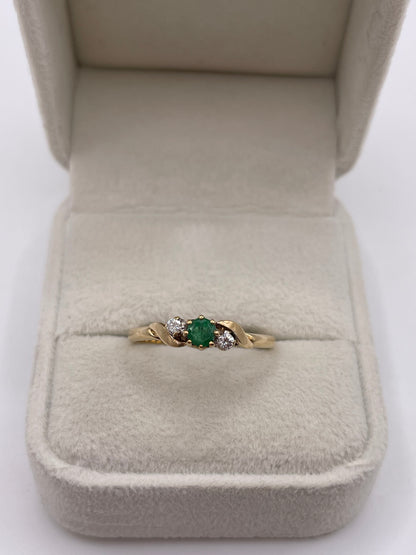 9ct gold emerald and diamond ring