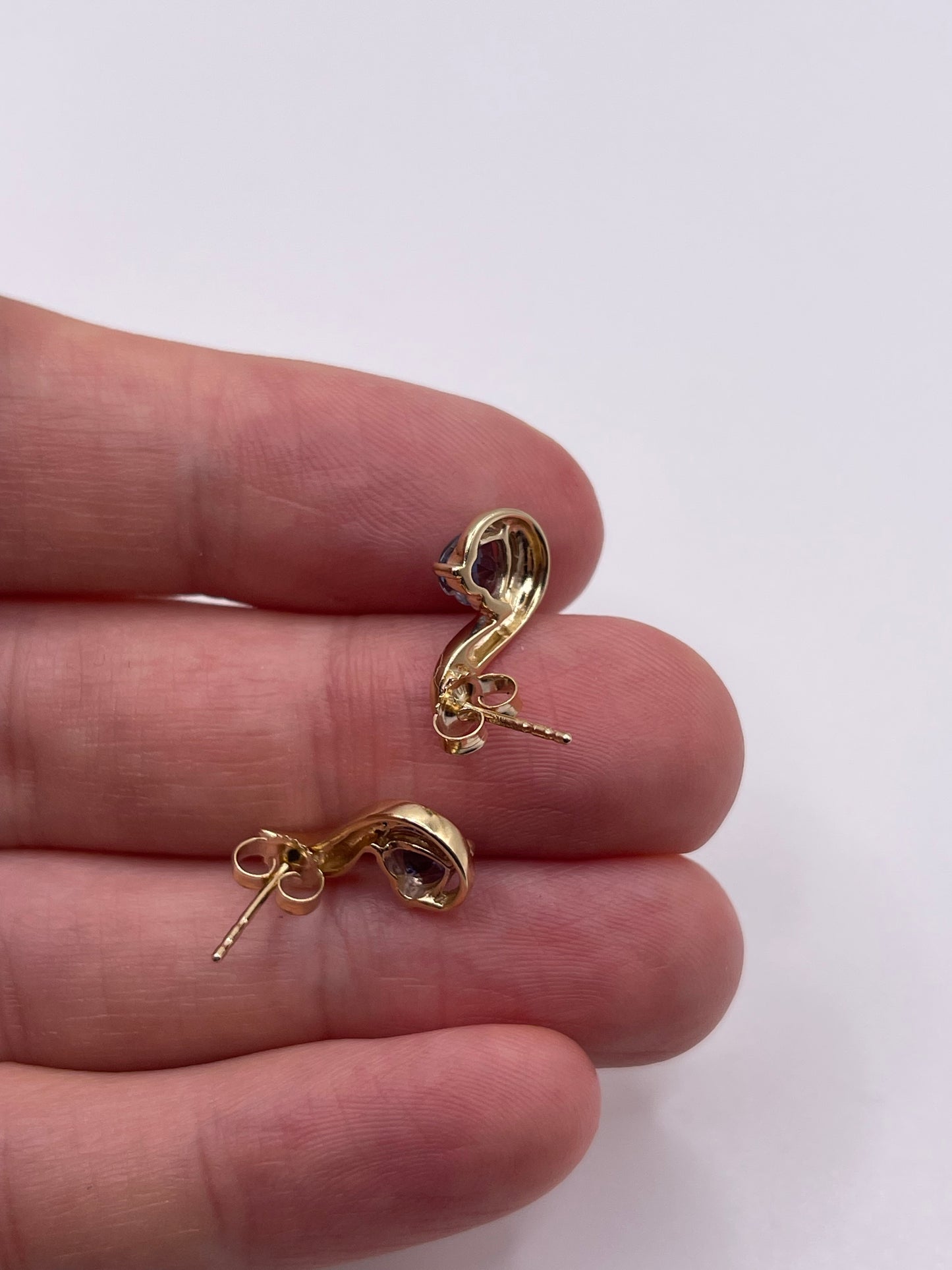 9ct gold tanzanite earrings