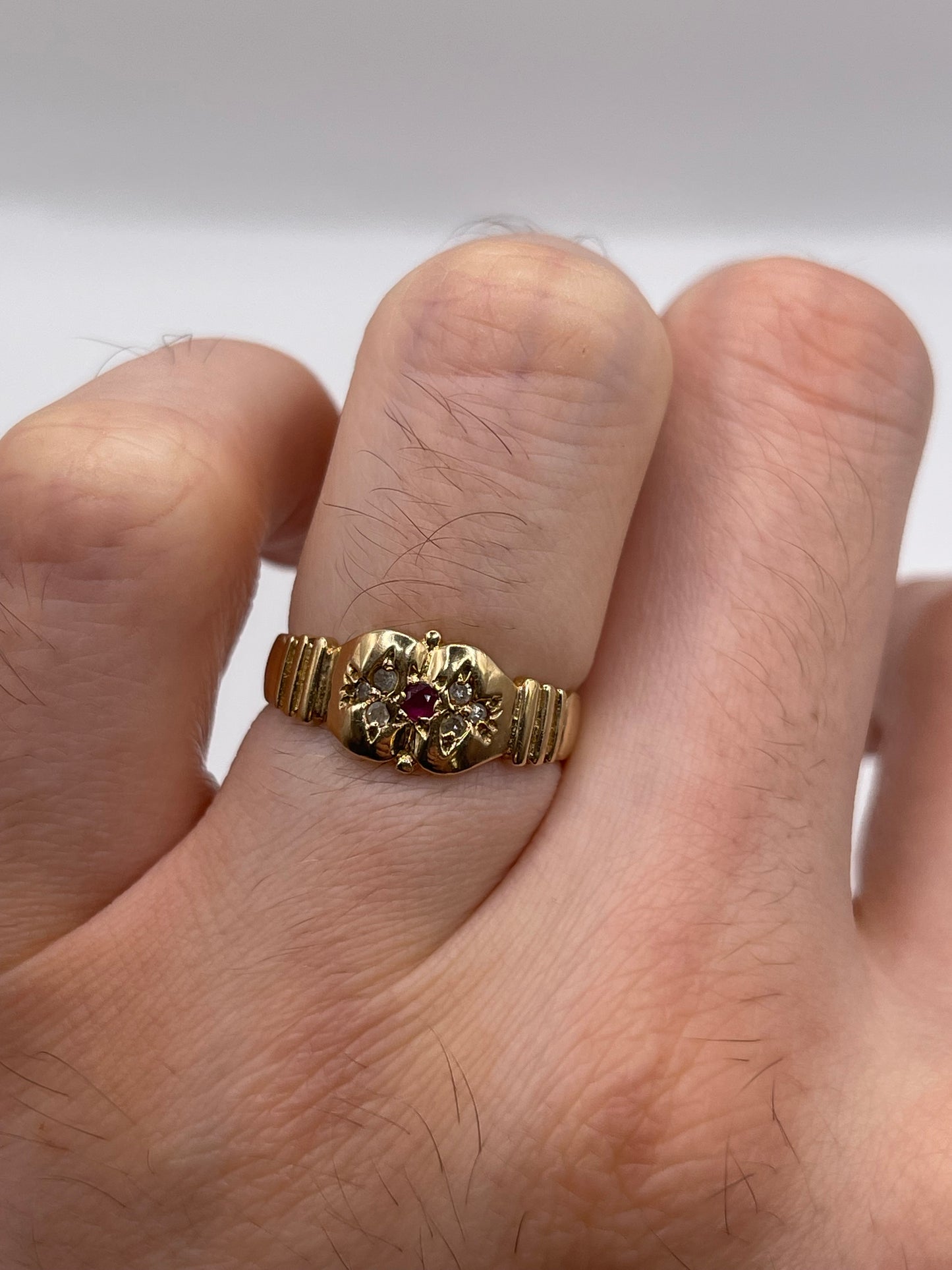 9ct gold ruby and diamond ring