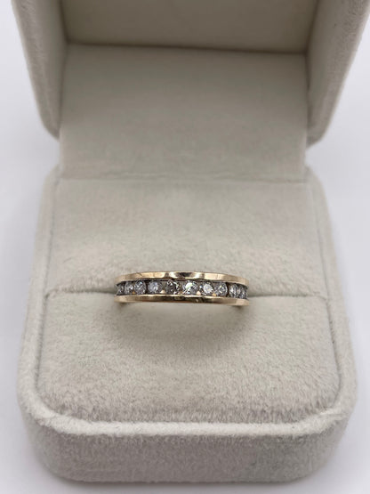 9ct gold diamond ring