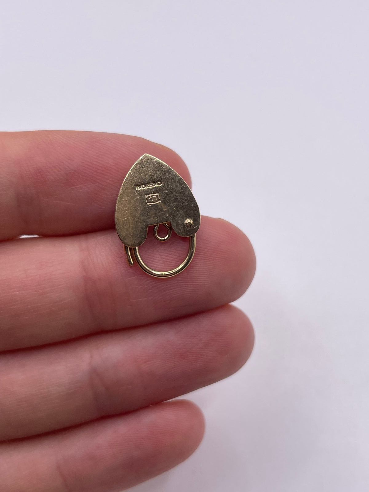 9ct gold padlock 20