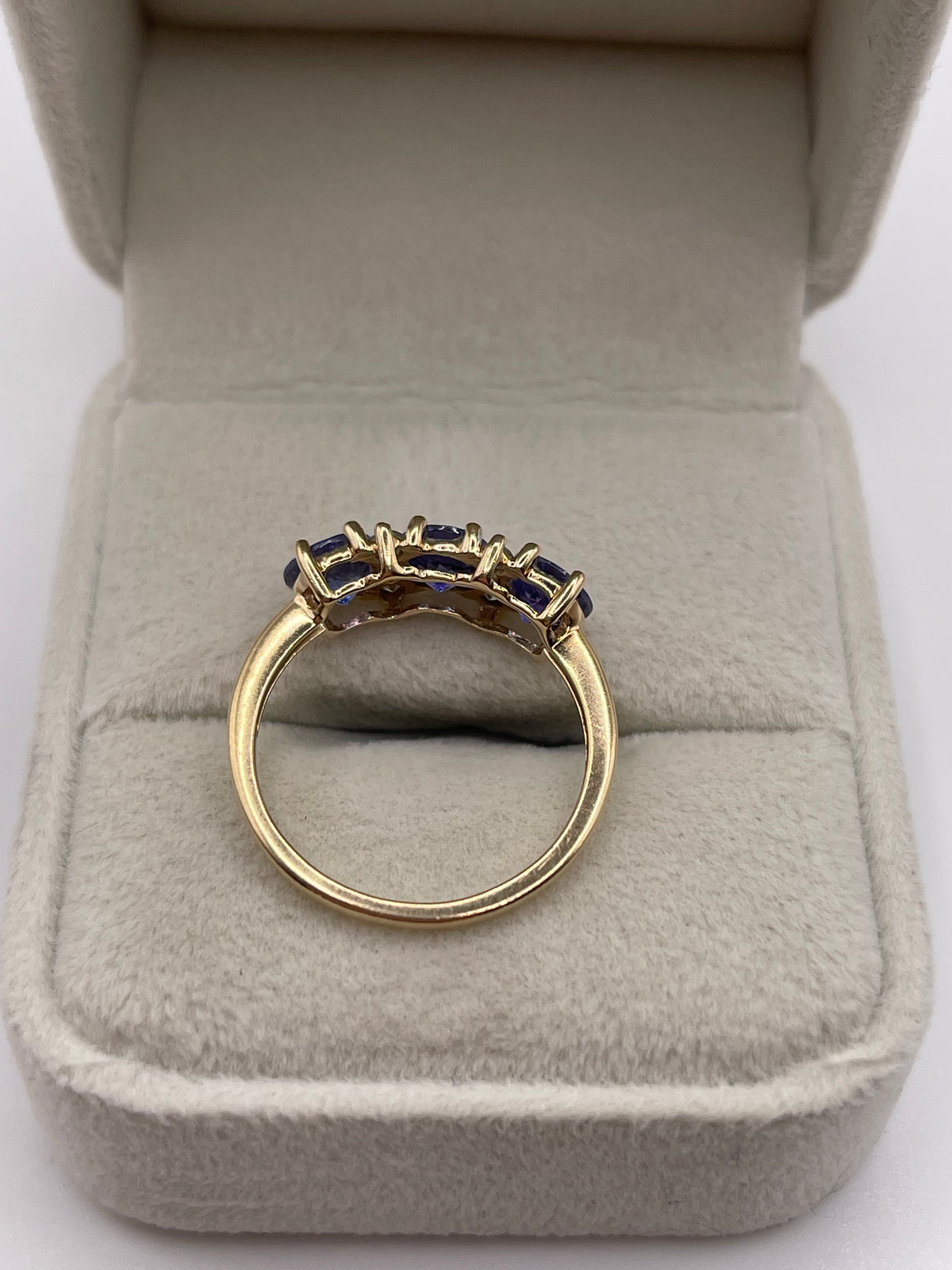 9ct gold tanzanite and zircon ring