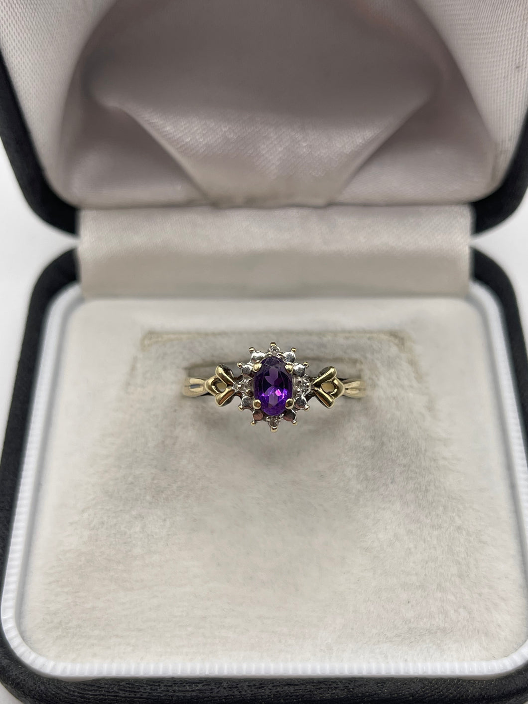 9ct gold amethyst and diamond ring