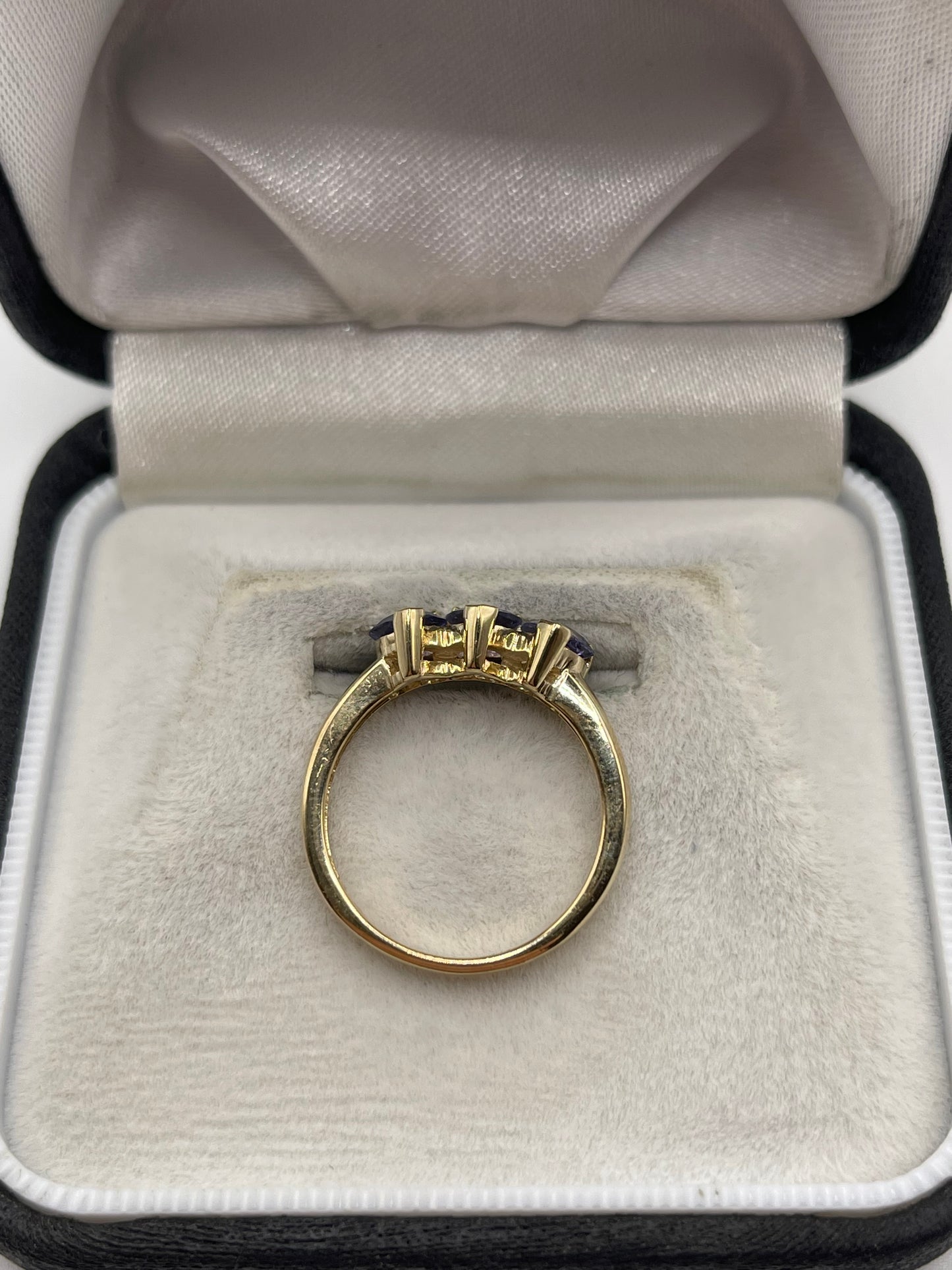 9ct gold iolite ring