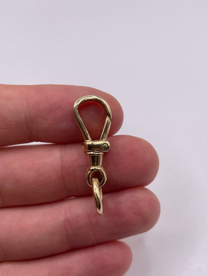 9ct gold dog clip 1