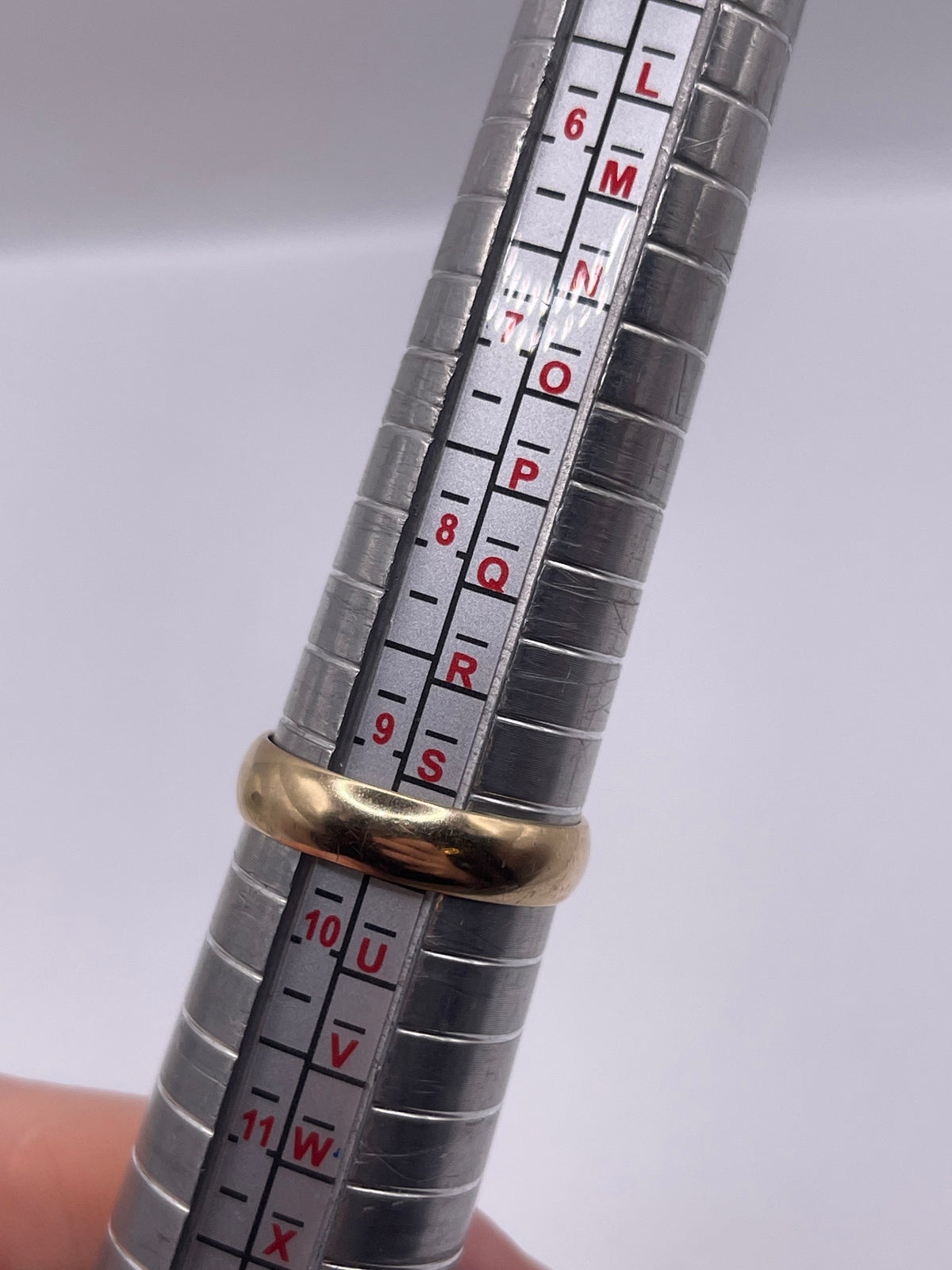 9ct gold band