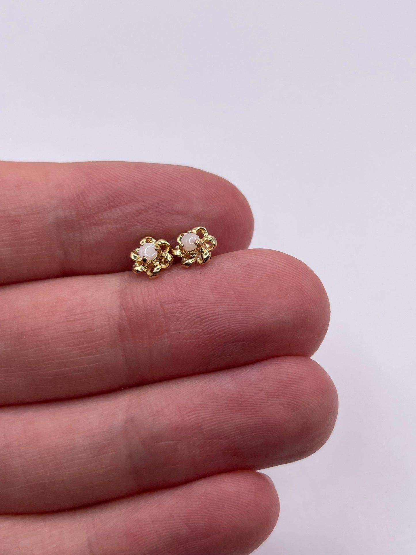 9ct gold opal earrings