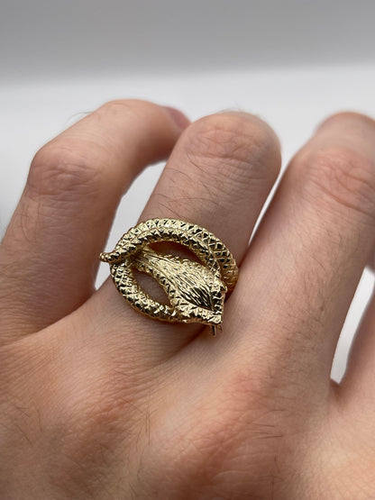 9ct gold snake ring