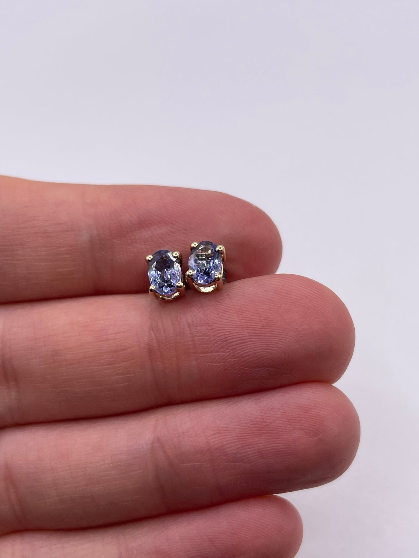 9ct gold tanzanite earrings