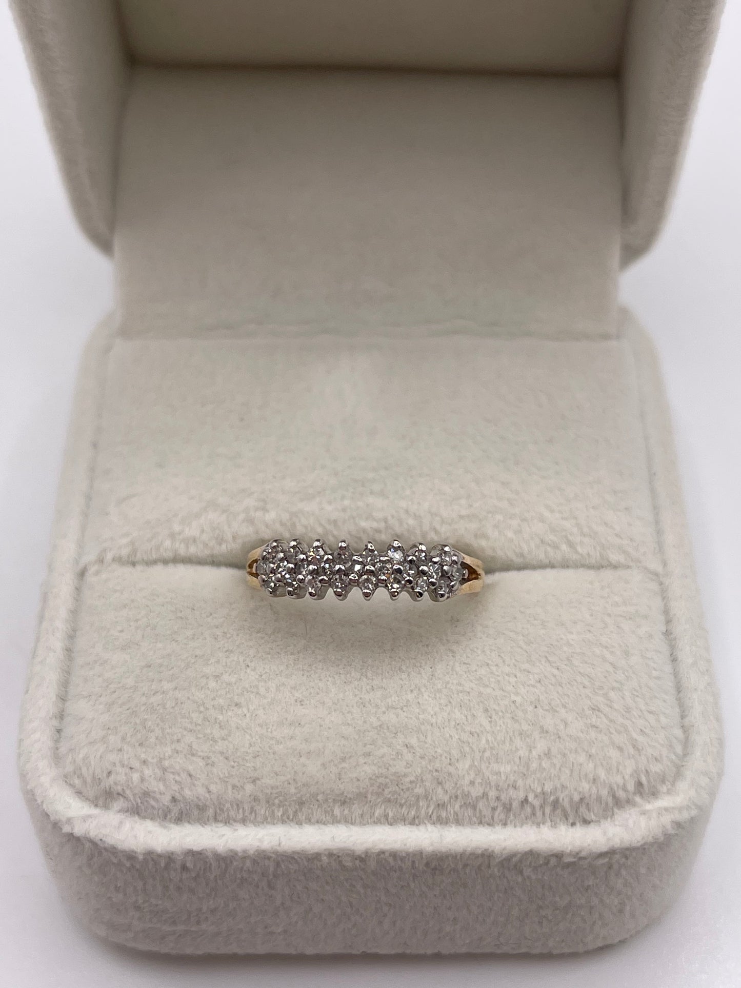 9ct gold diamond cluster ring