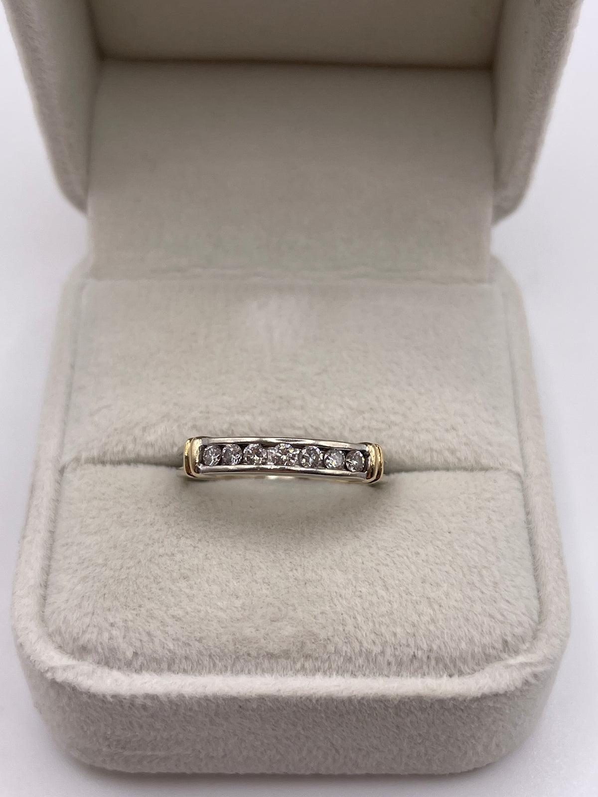 9ct two tone gold diamond ring