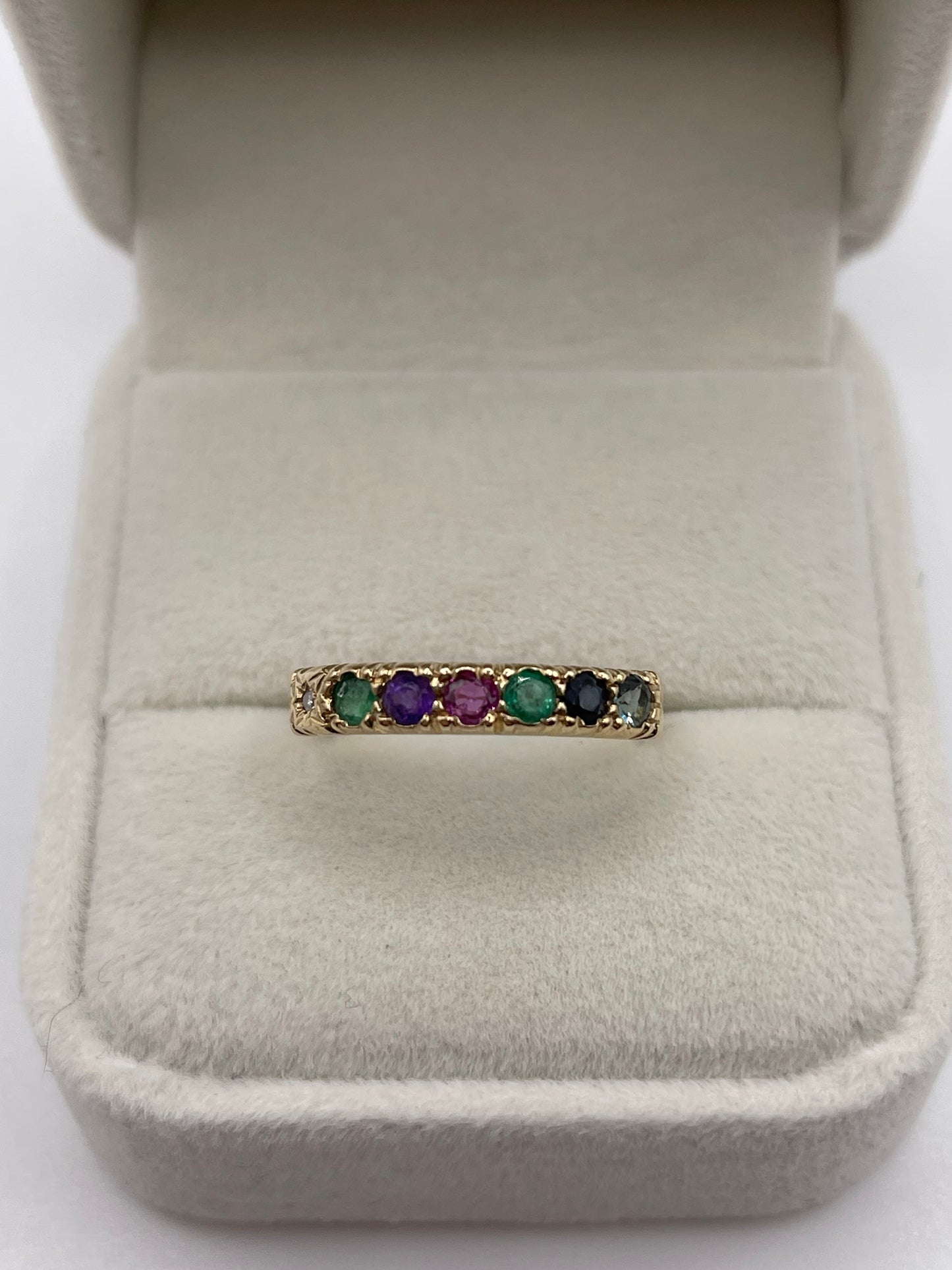 9ct gold dearest ring