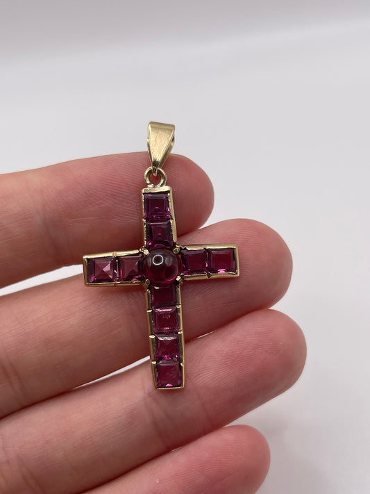 9ct gold almandine garnet cross pendant