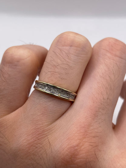 9ct gold diamond ring