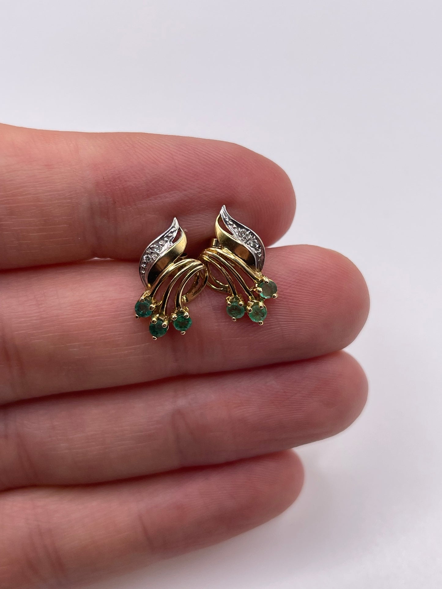 9ct gold emerald and diamond earrings