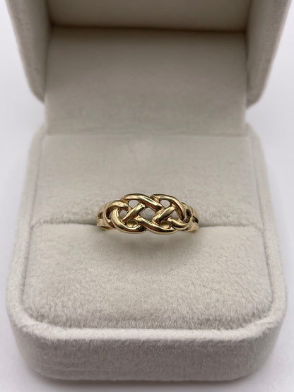 9ct gold Celtic ring