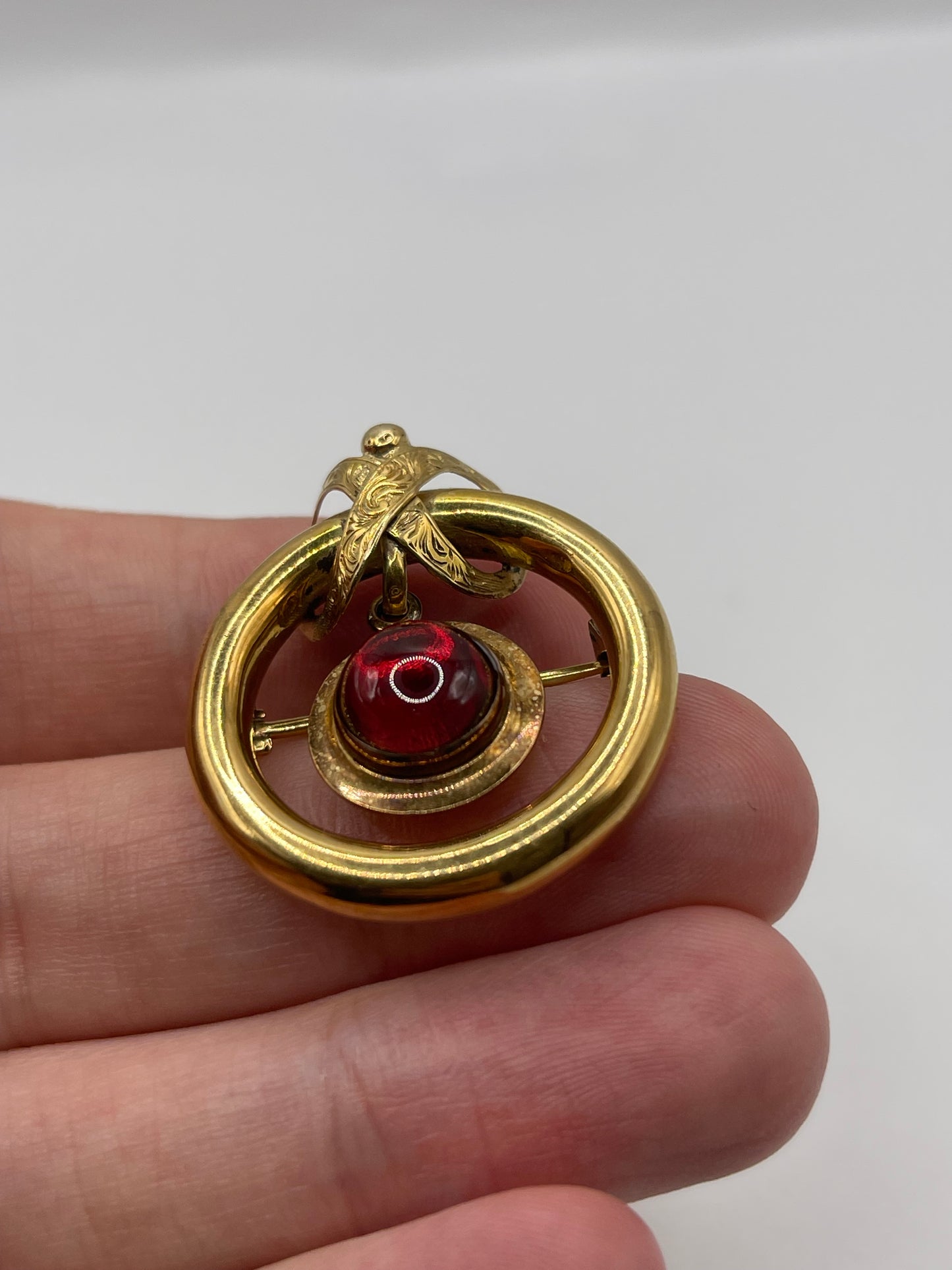 Antique 15ct gold garnet mourning brooch