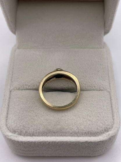 9ct gold cabochon emerald ring