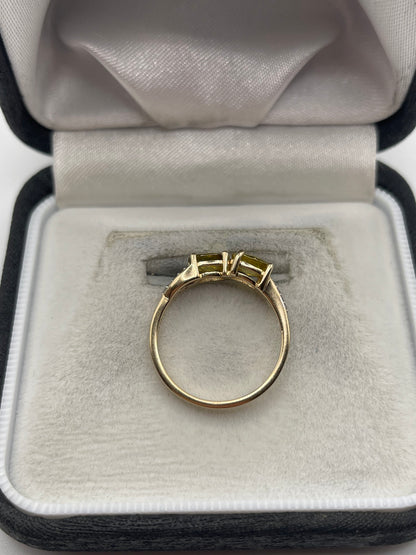 9ct gold sphene and diamond ring