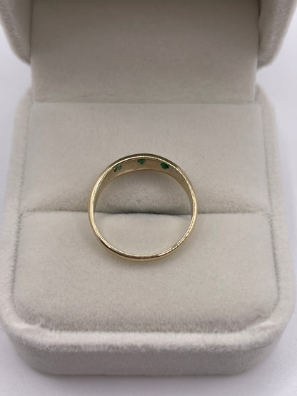 9ct gold emerald gypsy ring