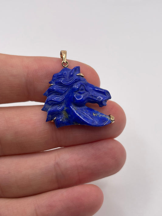 9ct gold carved lapis lazuli horse pendant