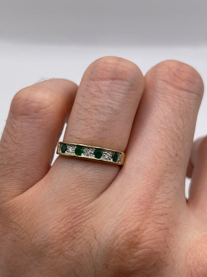 9ct gold emerald and diamond ring