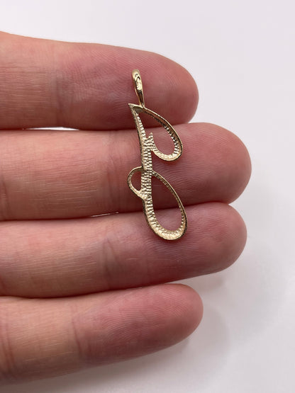 9ct gold initial J pendant