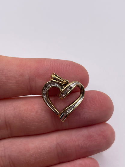 9ct gold diamond heart pendant