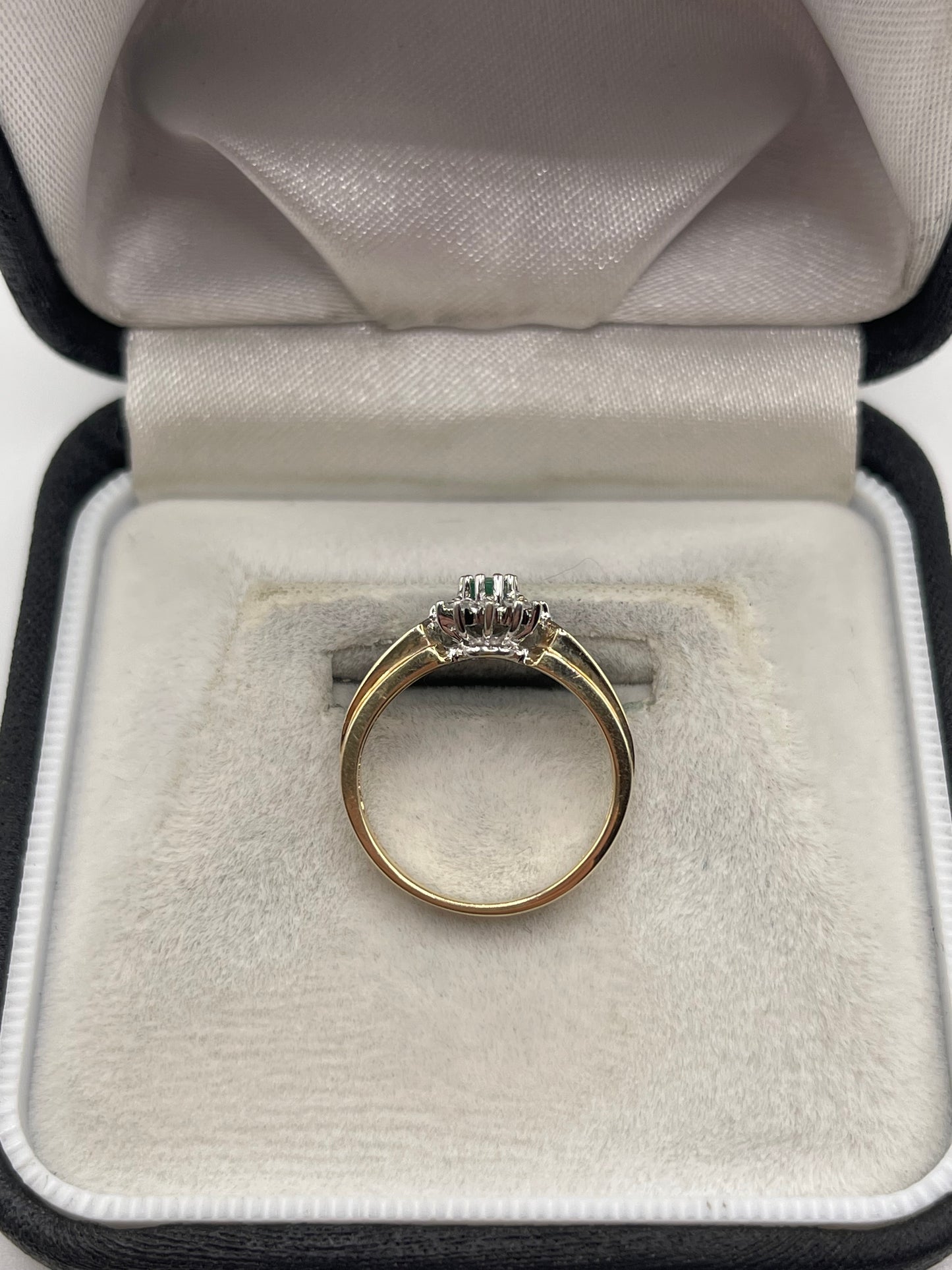 9ct gold emerald and diamond ring