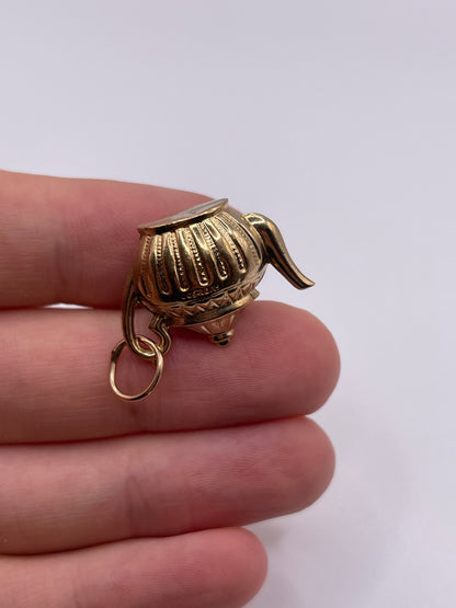 9ct gold teapot charm