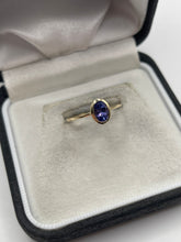 Load image into Gallery viewer, 9ct gold tanzanite ring

