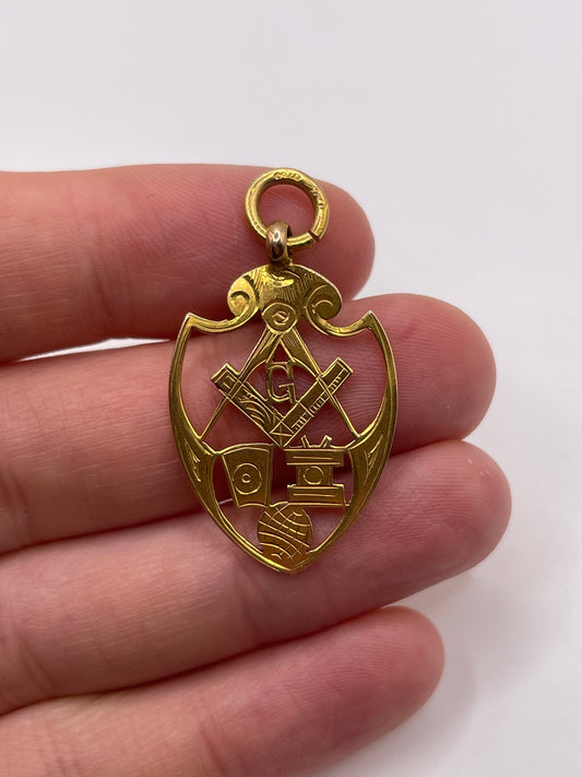 9ct gold Masonic pendant