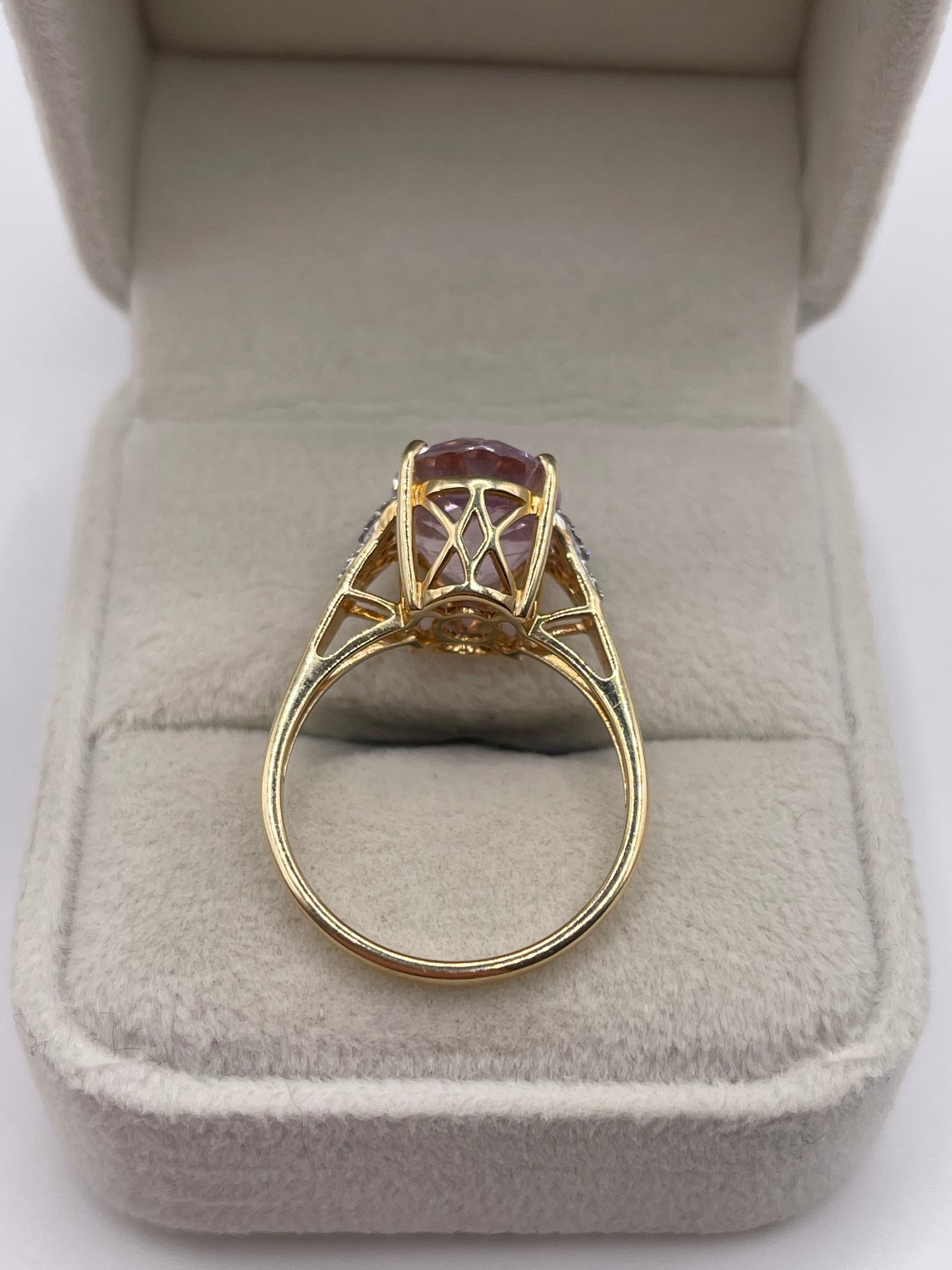 14ct gold kunzite and diamond ring
