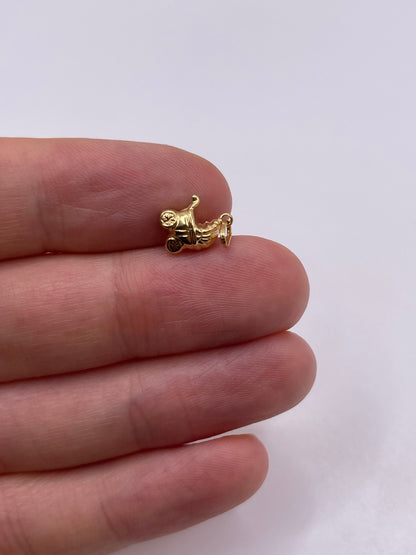 9ct gold enamelled pram charm
