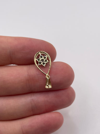 9ct gold emerald and diamond pendant