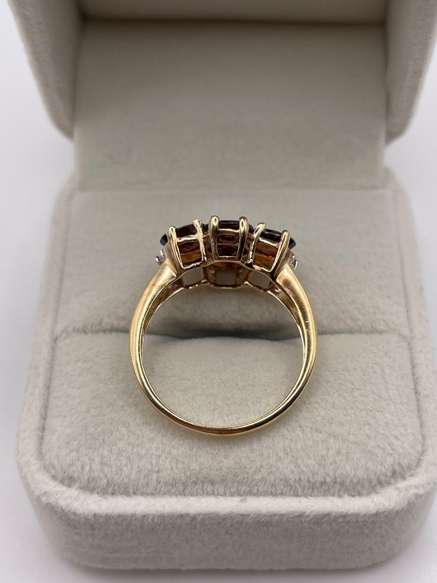 9ct gold spinel and diamond ring