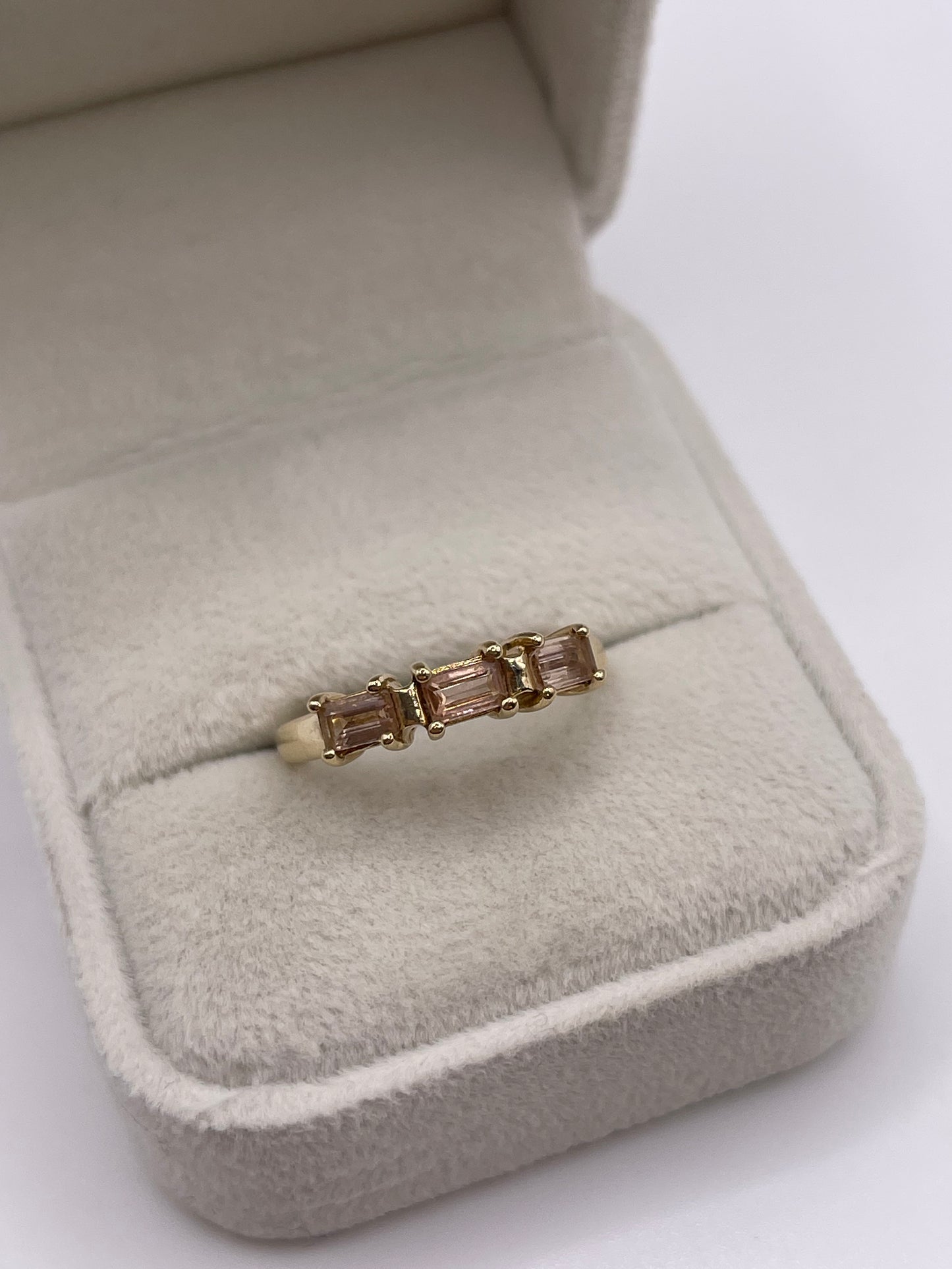 9ct gold tourmaline ring
