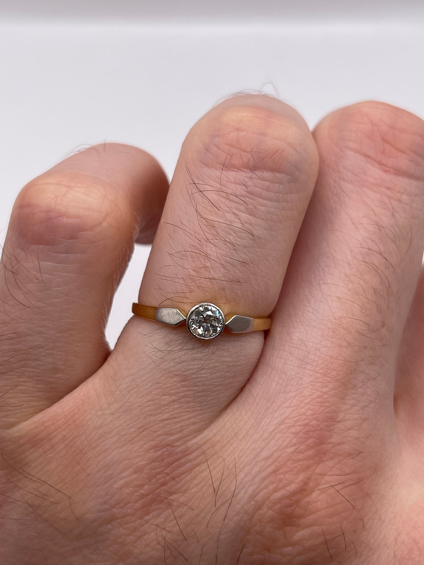 18ct gold platinum diamond ring