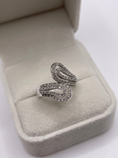 9ct white gold diamond cluster ring