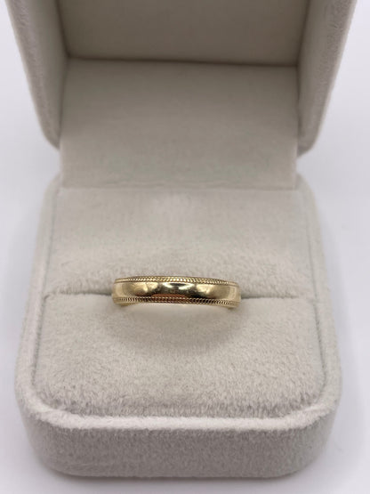 9ct gold patterned band
