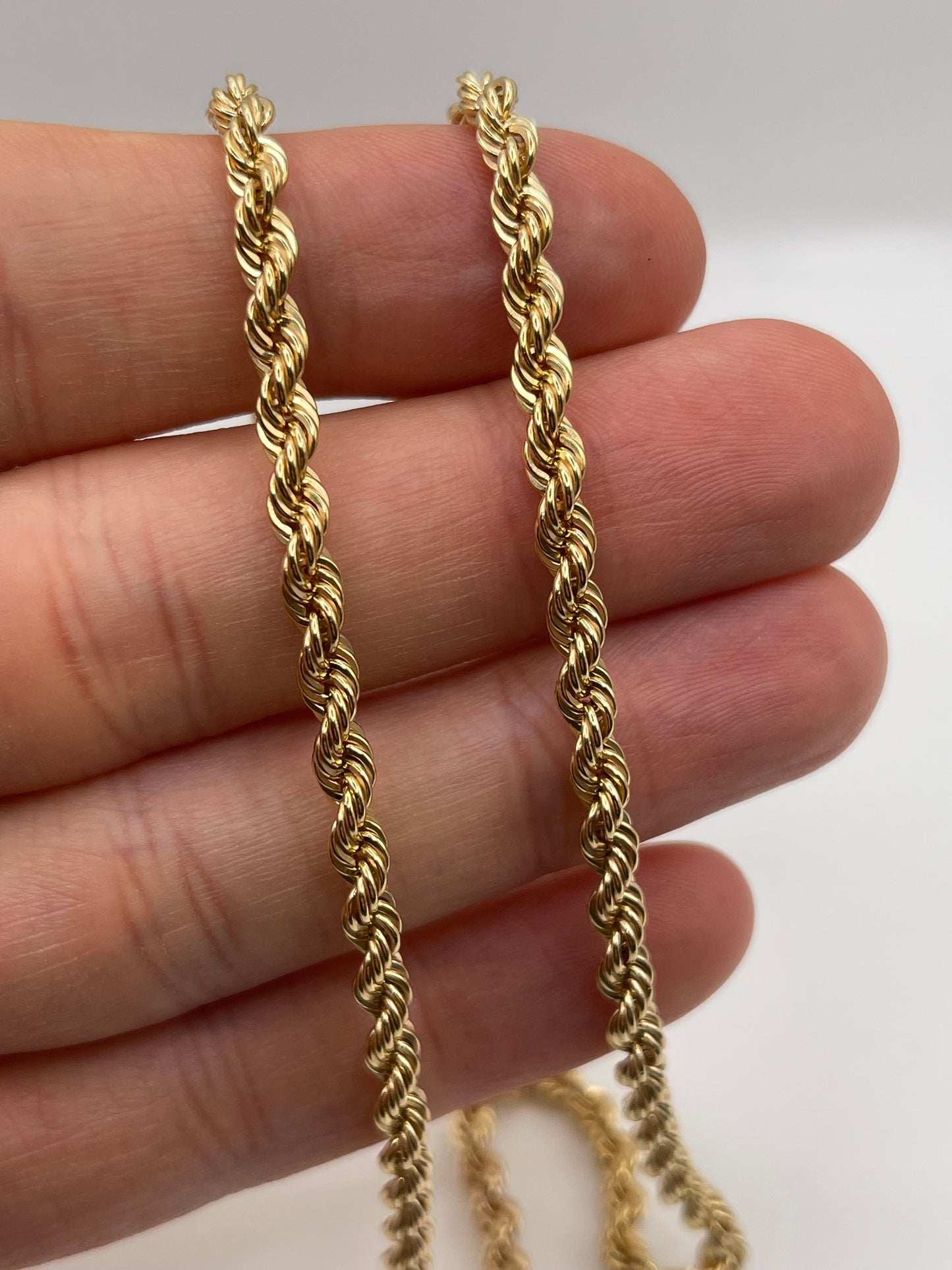 9ct gold chain 447