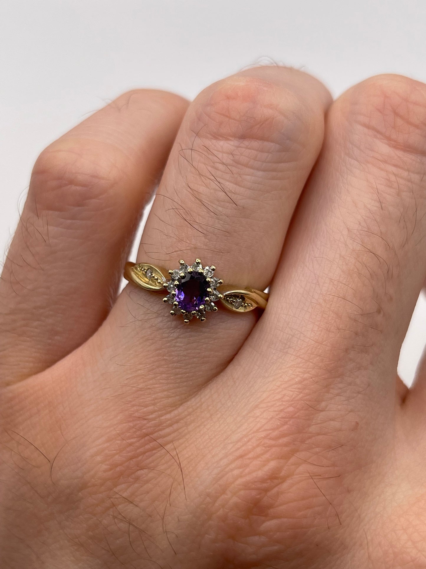 9ct gold amethyst and diamond ring