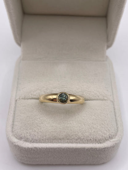 9ct gold quartz gypsy ring