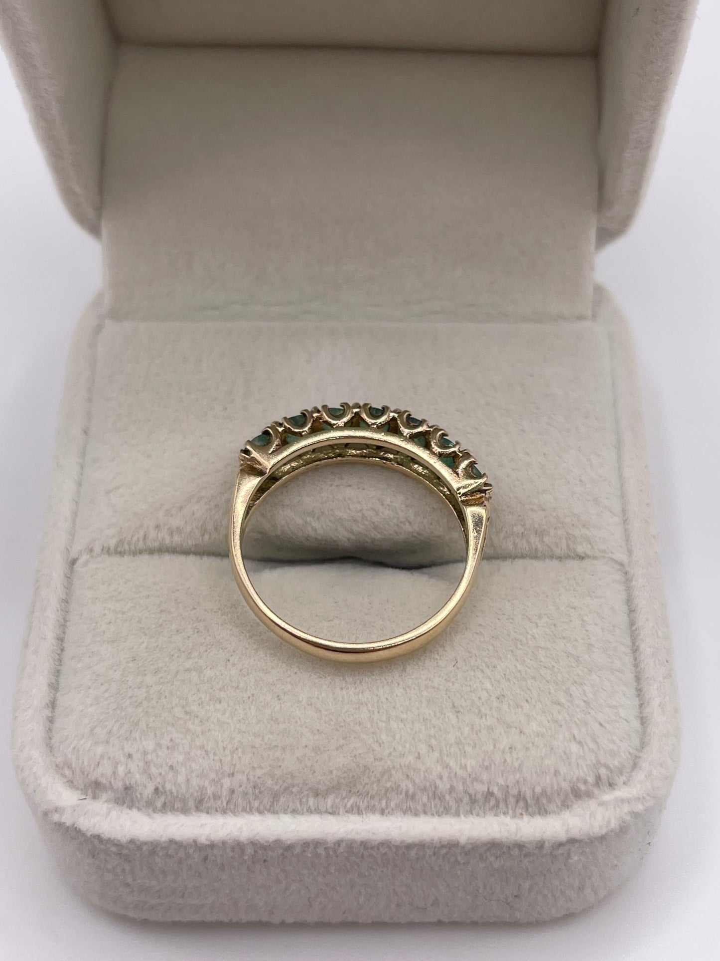 9ct gold emerald ring
