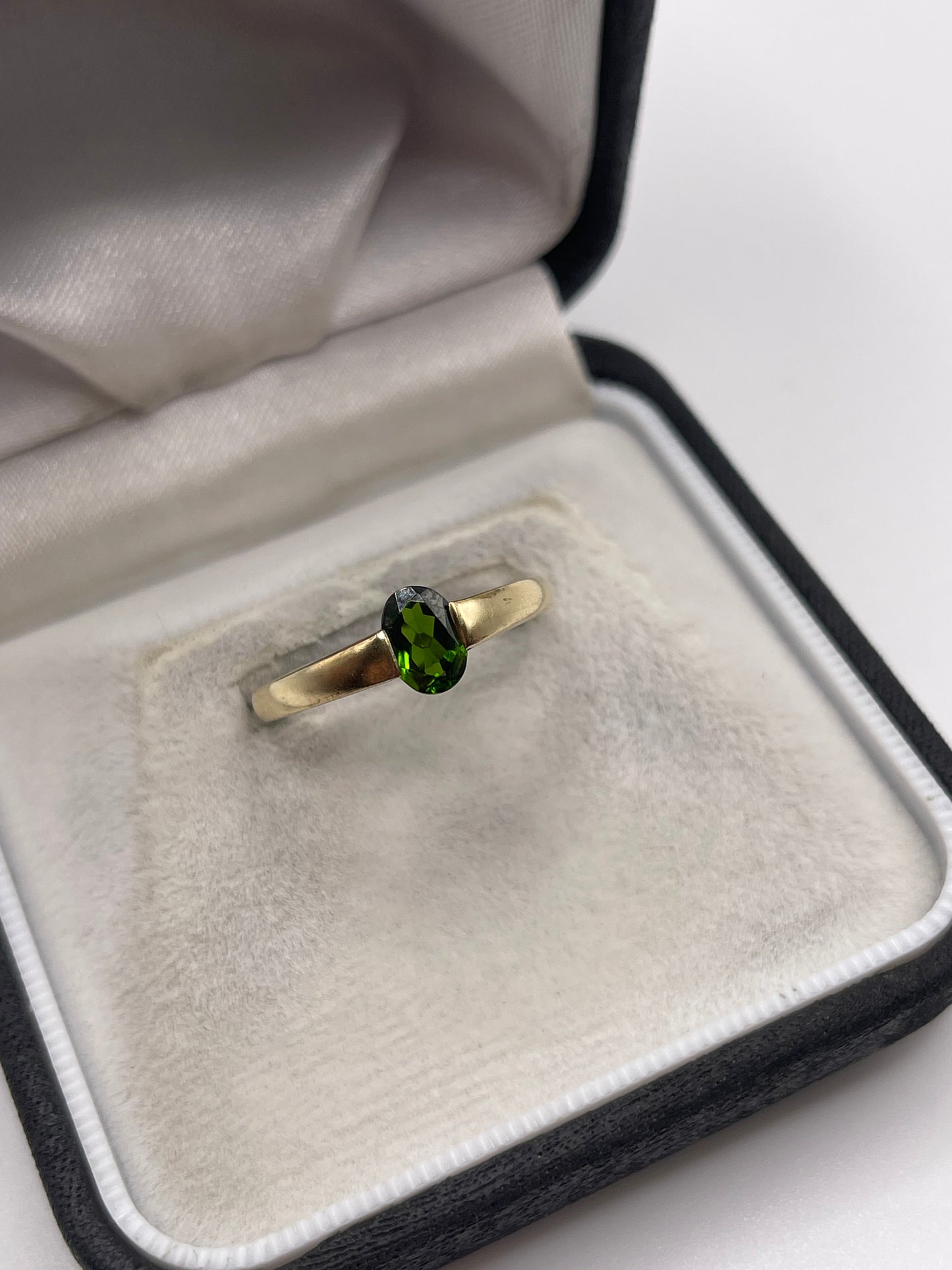 9ct gold diopside ring